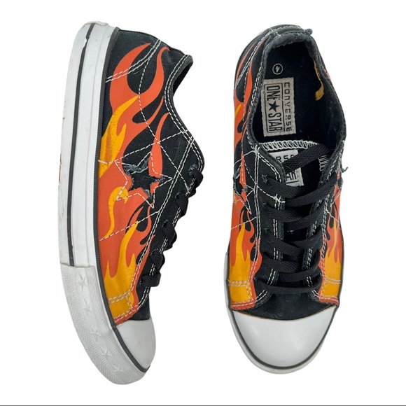 Converse Chuck Taylor One Star Flame Low Top Sneaker Junior 4 - Picture 2 of 6